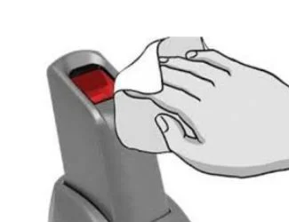 بائیو میٹرک مشین کی اوپری سطح کو صاف کریں